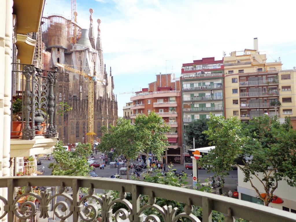 Gaudi Sagrada Familia Appartamento Barcellona Camera foto